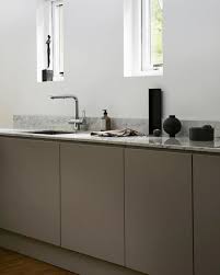 Nordiska Kok On Instagram The Minimalists Choice Hidden Handles And Marble Countertop Made By Us Sty Cuisine Appartement Cuisines Deco Meuble Cuisine