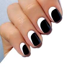 If you have tried those beautiful floral designs on your nails, and you have had animal prints done, and whatever else you could possibly dream of; Easy Black And White Nail Art For Short Nails