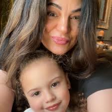 Let's go to Safari Lake Geneva, Wisconsin & Chicagoland's only  drive-through conservation park! 🦓🐯🚌 📍W1612 Litchfield Road