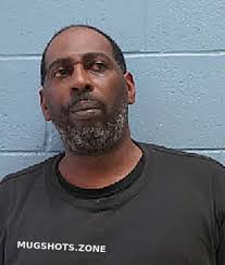 DEMETRAIS SHANTA WARREN 02/01/2025