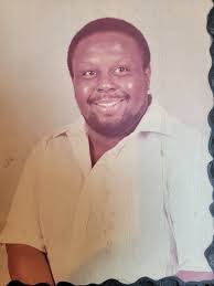 Maurice Bennett's Instagram, Twitter & Facebook