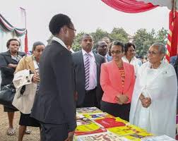 Последние твиты от margaret kenyatta (@rahmaab29003809). Photos Meet Kenya S First Lady Margaret Kenyatta S Look Alike Who S Also A First Lady Biggest Kaka