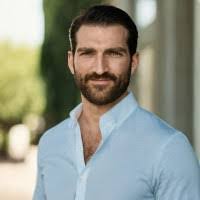 Ian Steward's Instagram, Twitter & Facebook