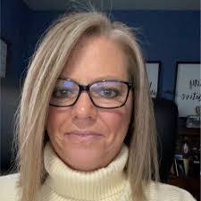 Nicole Stocking's Instagram, Twitter & Facebook