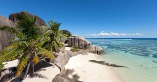 Les voyages seychelles présentés sur ce site ne sont pas exhaustifs. Les 5 Plus Belle Plages Aux Seychelles Resaseychelles Belle Plage Les Seychelles Lieux De Vacances