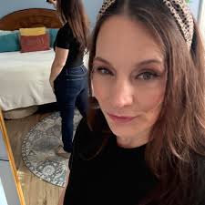 This morning, from her childhood home and surrounded by her loving family,  Catherine peacefully entered the light and love of her heavenly creator. We  are eternally thankful for the outpouring of love