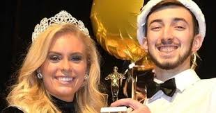 Crowning Mr. MHS 2018 with international flair