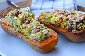 Retrouvez toutes nos recettes végétariennes, originales et audacieuses! Courge Butternut Farcie Vegetalienne Meme Dans Ses Orties