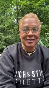 Pamela Mapp's Instagram, Twitter & Facebook