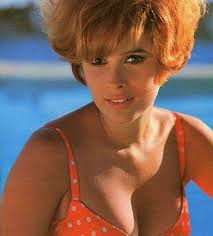 The pretty Jill St. John, best known for playing Bond girl Tiffany Case in  "Diamonds Are Forever," in 1971. #jillstjohn #bondgirl…”