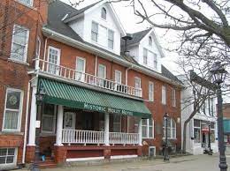 Haunted Holly Hotel Holly Mi Real Haunted Houses Haunted Places Scary Places