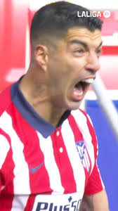 Arthur Hawk? El mediocampista brasileño aguarda para reincorporarse a su  equipo y se anima a tirar trucos con el skate. 🛹🇧🇷