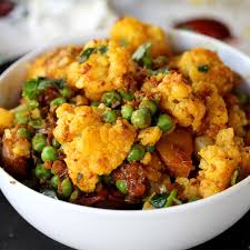 Alu Gobi Curried Cauliflower And Potatoes Instant Pot Recipes Recipe Indian Food Recipes Cauliflower Curry Pot Recipes