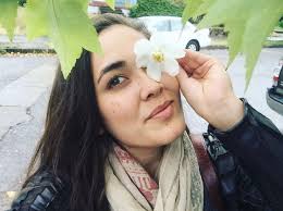 A Maui woman missed her flight