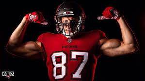Official twitter of the tampa bay buccaneers. Tampa Bay Releases First Glimpse Of Ex Wildcat Rob Gronkowski In Bucs Uniform Arizona Wildcats Football Tucson Com