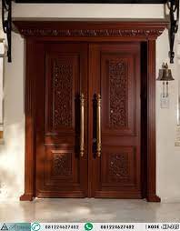 Untuk ukuran handle pintu juga turut menghadirkan ragam yang tidak sedikit, ada bentuk pipa memanjang, ada juga bentuk klasik yang memiliki bentuk meliuk. Model Pintu Utama Ukiran Klasik Mewah Hp 345 Spesifikasi Bahan Kayu Jati Finishing Nc Salak Ukuran Daun 160 X 230 Cm Klasik Kayu Jati Ide Halaman Belakang