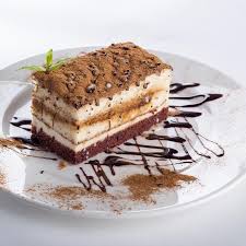 Kue ini juga sangat populer dan bisa dengan mudah kita temukan di tempat pujasera dan pedagang pinggir jalan di. Mencoba Resep Praktis Membuat Cake Yang Lembut Ala Tintin Rayner Lifestyle Liputan6 Com