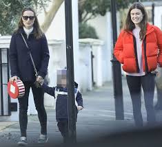 El hermano de kate middleton asegura que convertirse en cuñado del príncipe guillermo y en una figura pública le afectó. Pippa Middleton Is Seen For First Time Since Pregnancy Reports Daily Mail Online