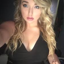 Destiny Buchanan (@dixie_destiny)