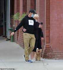 Hugh jackman and his wife adopted two kids after a painful road to parenthood by abi travis. Hugh Jackman And Wife Deborra Lee Furness Make Themselves Comfortable For A Walk In New York Fr24 News English