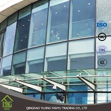 Hometown offers a clear glass shower partition range that will suit your contemporary or modern bathroom decor. 4mm 6mm 8mm Thickness Beveled Tempered Glass Price Wall Toughened Glass Mirror Manufacturer China Silver Mirror Supplier China Aluminium Mirror Supplier China Bathroom Mirror Manufacturer China