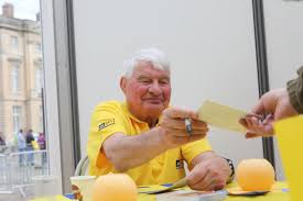 Poulidor sijoittui mitaleille myös maantiepyöräilyn maailmanmestaruuskilpailuissa vuosina 1961, 1964, 1966 ja 1974, mutta jäi vaille kultaa. Legende Du Cyclisme Raymond Poulidor Est Mort A 83 Ans