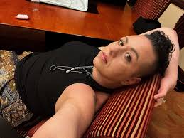 Lyndsey Wright (@lifethruherlens) • Instagram photos and videos