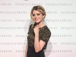Romanca alexandra dinu, fosta sotie a lui adrian mutu, a participat, recent, la un eveniment exclusivist din beverly hills. Who Is Alexandra Dinu Dating Alexandra Dinu Boyfriend Husband