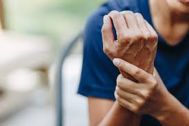 It is the most common of all involuntary movements and can affect the hands, arms, eyes, face, head, vocal folds, trunk, and legs. Tremors After Brain Injury Types Diagnosis And Treatment