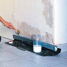 Reparer Les Degats De L Humidite Dans La Maison Bricolage Utile Maison Trucs Et Astuces Maison Bricolage Maison