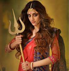 She is an actress, known for shatru (2011), har har byomkesh (2015) and zulfiqar (2016). Tmc Mp Nusrat Jahan Gets Threats For Posing As Durga Rediff Com India News
