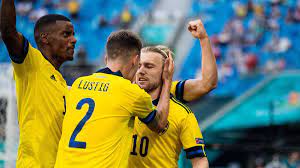 Das heimtrikot ist wie immer. Em Schweden Ringt Die Slowakei Nieder Bundesliga Star Entscheidet Die Partie Fussball