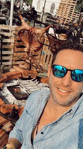 HOLA 👋🏼 Te mandé solicitud de amistad 😘 contesta si te llegó.  @arturpalace Tengo 41 años y tu? 🫶🏼