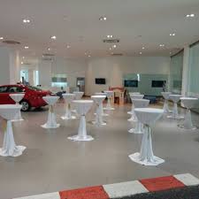 Central r2o has been family owned and operated since 1977. Cocktail Table For Rent Furniture Tables Chairs On Carousell