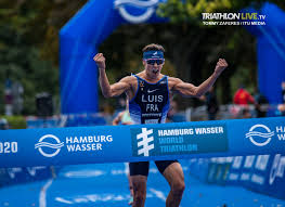 The 26 year old who is still a relative new comer to the sport, ran away from a pack of 12 women to take the gold medal. Trination Luis And Taylor Brown Take World Titles In Hamburg Thriller