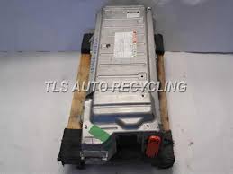 Once your new hybrid battery has arrived, put the core battery back into the same packaging your battery arrived in. 2007 Toyota Prius Battery 9280 47110