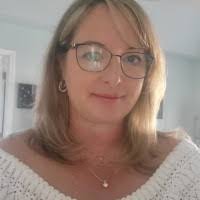 Nicole Bernas's Instagram, Twitter & Facebook