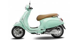 Bisa di dapatkan dari hijau tosca mint, jadi warnanya lebih soft dan lembut, ini adalah saran yang baiknya. Terinspirasi Minuman Piaggio Rilis Vespa Primavera Warna Hijau Mint