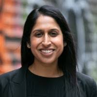 Beth Denning's Instagram, Twitter & Facebook