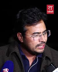 संविधान अनुसार अघि बढ्न माग गर्दै प्रदर्शन