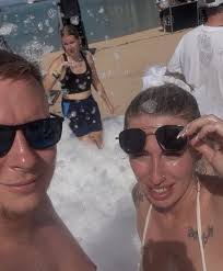 Had another amazing holiday at one resort,a big thankyou to Firas Ben  Abdessalem the best person at beach bar,bringing everybody their drinks to  beach and making sure nobody goes thirsty, works so