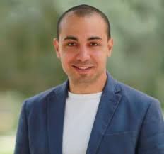 Labour MEP candidate Daniel Attard appeals to his supporters to defend  Manuel Cuschieri against journalists and "members of the sect"