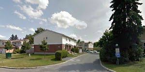 Check out this 2 bedroom townhouse for rent at 146 waverley street. Great 2 Bedroom Townhouse For Rent House Rental Ottawa Kijiji Townhouse For Rent Townhouse House Rental