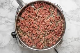 Browning ground beef is essential to mastering many recipes, including tacos, chili, sloppy joes, and lasagna. How To Cook Ground Beef The Dinner Bite