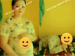 Andai hpku tidak jatuh waktu itu. Wanita Hamil Ini Terpeleset Saat Bikin Konten Tik Tok Jatuh Dengan Perut Lebih Dulu Indozone Id