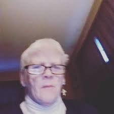 Maureen Tuttle's Instagram, Twitter & Facebook