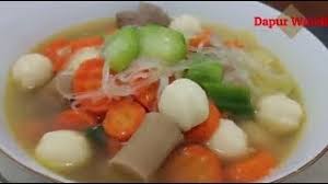 1 buah oyong, kupas kulit kerasnya lalu potong bulat. Resep Sup Oyong Bakso Soun Istimewa Youtube