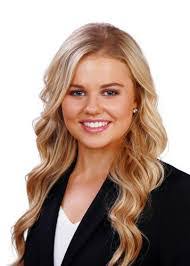 Jana Osborn's Instagram, Twitter & Facebook