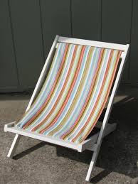 Child Beach Chair Do It Yourself Home Projects From Ana White Only Uses 3 1x2 S So Super Inexpensive Folding Beach Chair Beach Chairs Beach Chairs Diy