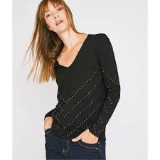 Pull en douce maille côtelée avec broderies de paillettes devant. Pull Femme Paillette Cdiscount